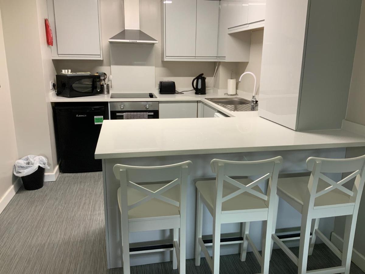 Mays Apartments: Centre Convenience With Free Parking Liverpool