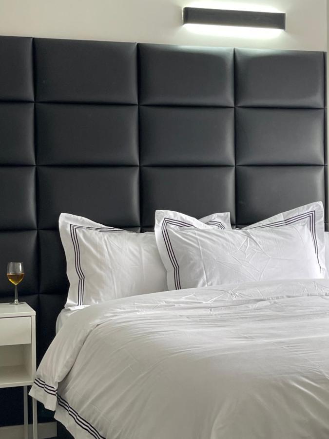 Aparthotel Mays Apartments: Centre Convenience With Free Parking Liverpool