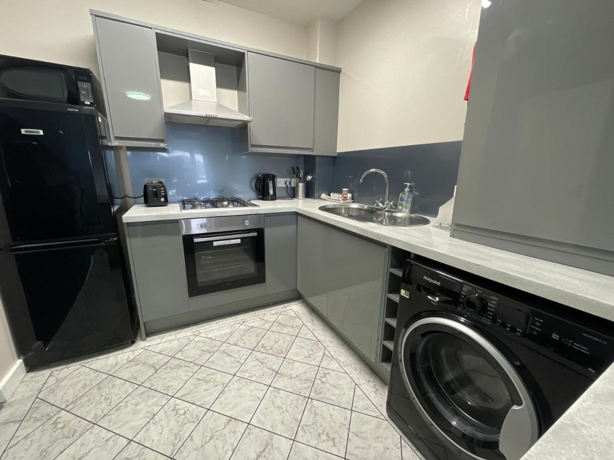 Mays Apartments: Centre Convenience With Free Parking Liverpool