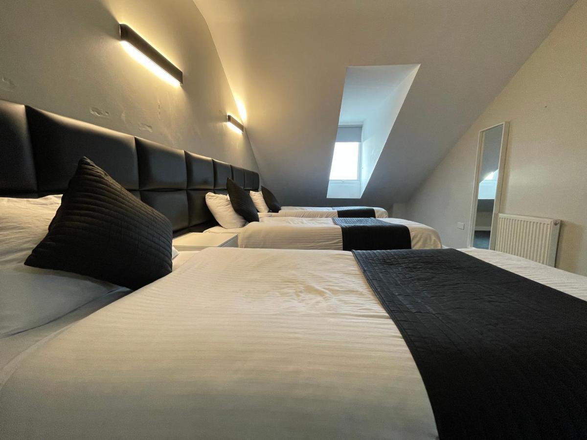 Mays Apartments: Centre Convenience With Free Parking 3*