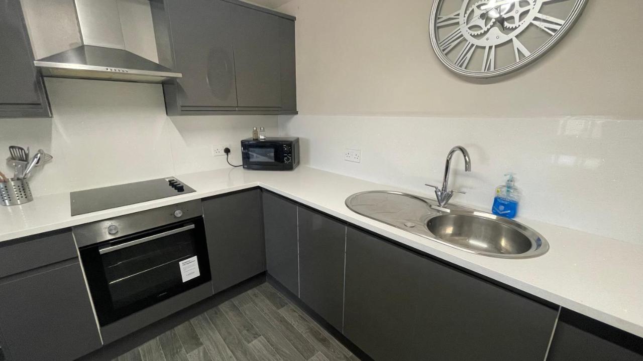 Mays Apartments: Centre Convenience With Free Parking Liverpool