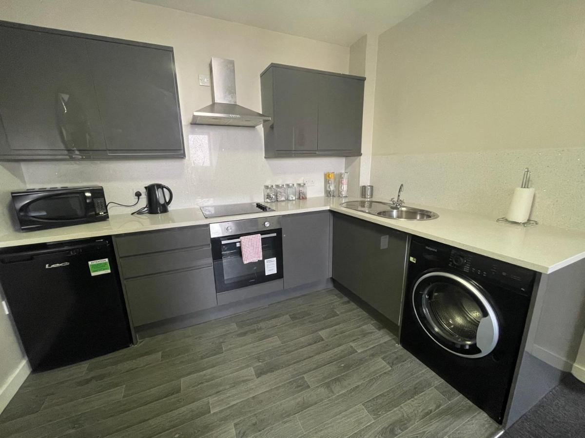 Mays Apartments: Centre Convenience With Free Parking Aparthotel 3*
