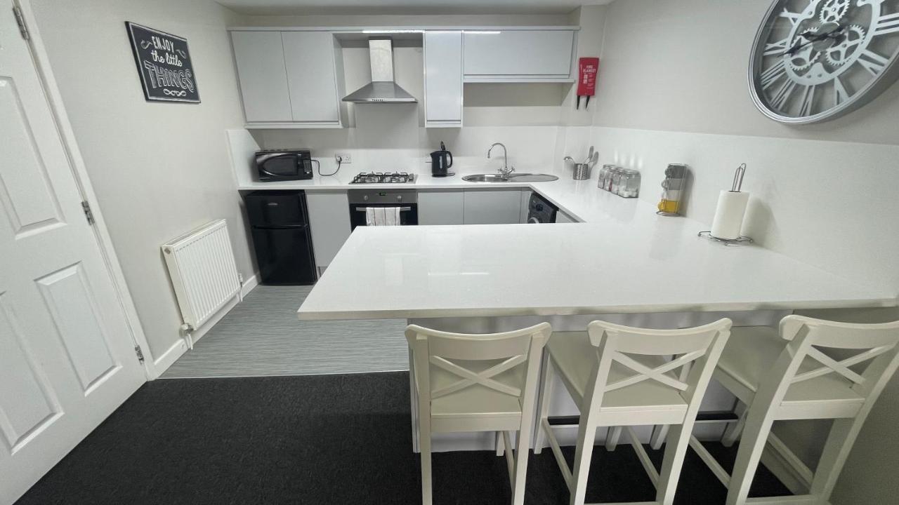 Mays Apartments: Centre Convenience With Free Parking Aparthotel 3*